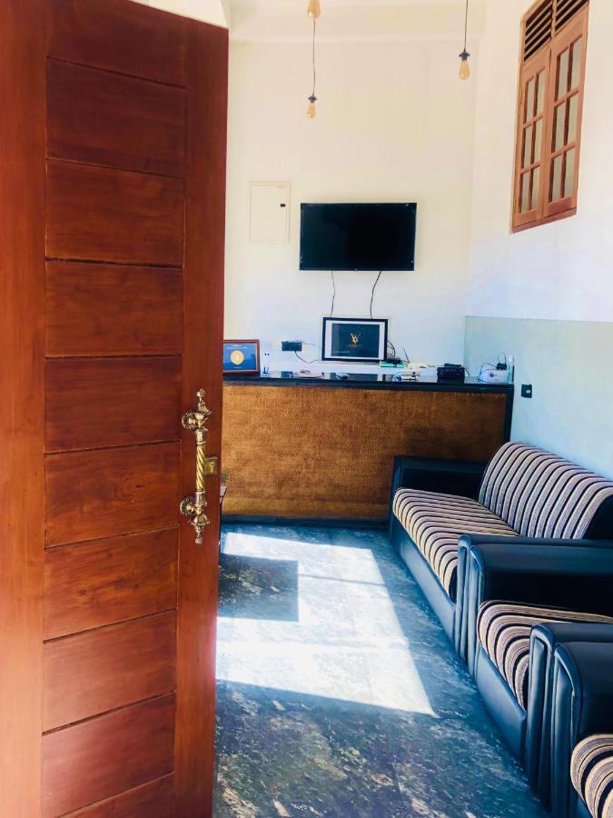 Vinish Inn Nallathanniya Dış mekan fotoğraf