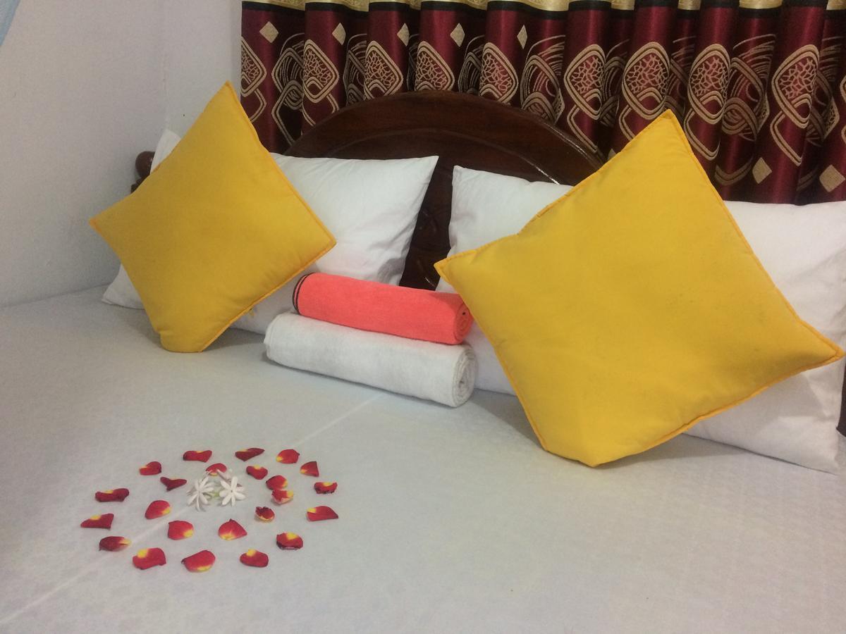 Vinish Inn Nallathanniya Dış mekan fotoğraf